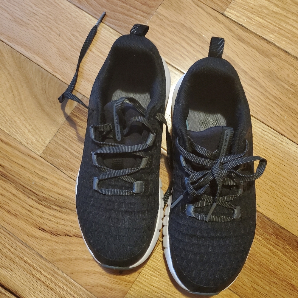 Boys UA shoes